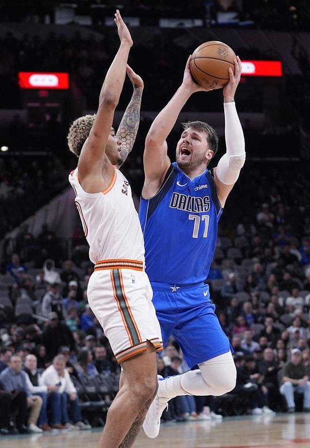 kaiyun官网app下载 -东契奇重要时刻刷新纪录，公牛带队取胜！(东契奇的父亲简历)